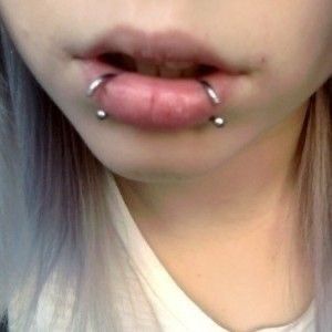 Mouth Piercings, Snakebites, Pretty Ear Piercings, Face Piercings, Cool Piercings, Facial Piercings, Cute Piercings, Snake Bites, Body Jewelry Piercing