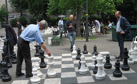 big chess in park Big Chess Board, Lawn Chess, Garden Chess, Large Chess Set, Giant Chess, Luxury Chess Sets, Chess Boards, Wooden Chess Board, Family Reunion Planning