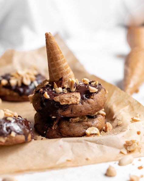 Ice Cream Cone Cookies, Drumstick Ice Cream, Paleo Chocolate Chip Cookies, Gluten Free Dessert, Cookies Gluten Free, Sugar Cones, Big Cookie, Gluten Free Chocolate Chip, Cookie Dough Recipes