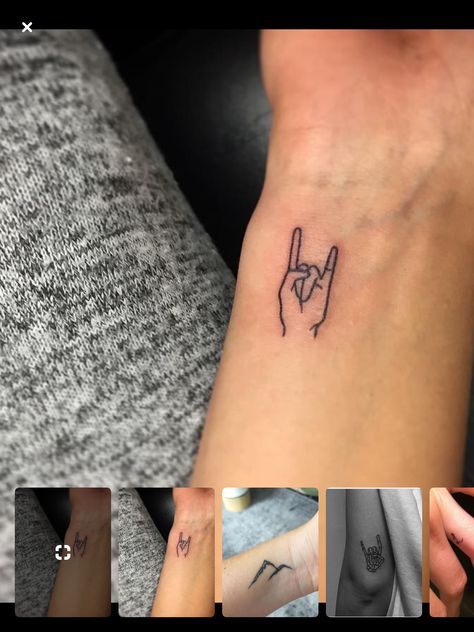 Cornuto Tattoo, Italian Horn Tattoo Cornicello, Cornetto Tattoo, Decision Tattoo, Cornicello Tattoo, Italian Horn Tattoo, Tattoo Klein, Micro Tattoo, Charm Tattoo