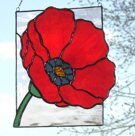 Stained Glass Poppy Poppy Stained Glass Pattern, Stained Glass Poppies, Stained Glass Poppy, Stained Glass Ideas, Stained Glass Quilt, Translucent Glass, Stained Glass Suncatchers, Stained Glass Flowers, Stained Glass Diy