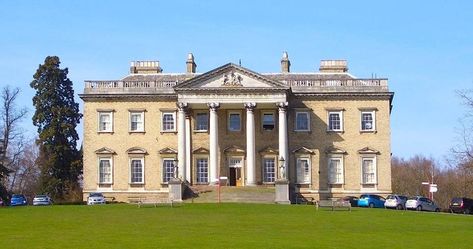 "Dear Old Claremont": Queen Victoria and Surrey's Royal Estate Neoclassical Building, Palladian Architecture, Claremont House, Cool Mansions, Playhouse Diy, Royal Estate, House England, Georgian Houses, Period Architecture