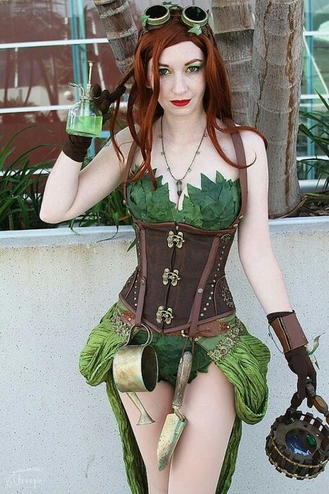 Ivy Costume, Cosplay For Women, Poison Ivy Cosplay, Poison Ivy Costumes, Steampunk Couture, Steampunk Women, Dc Cosplay, Steampunk Cosplay, Punk Girl