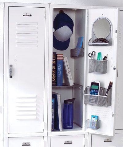 locker organization Locker Organization Diy, School Locker Ideas, Middle School Organization, Locker Stuff, School Locker Organization, School Locker Decorations, Middle School Lockers, High School Lockers, Locker Organizer