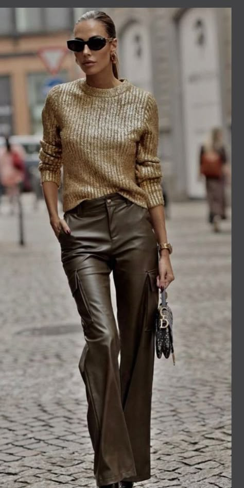 Leather Clothing, Style Upgrade, Summer Chic, Street Chic, Fit Style, Womens Fashion Trends, Fashion Week Spring, Round Collar, Shoulder Sleeve