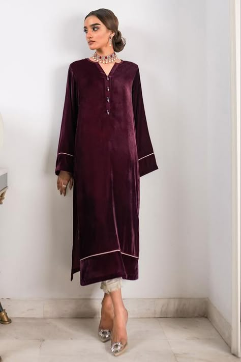 Plain Velvet Suit Design, White Net Dupatta, Full Sleeve Dress, Velvet Kurti, Black Velvet Shirt, Velvet Suit Design, Full Sleeves Dress, Velvet Dress Designs, Trouser Suit