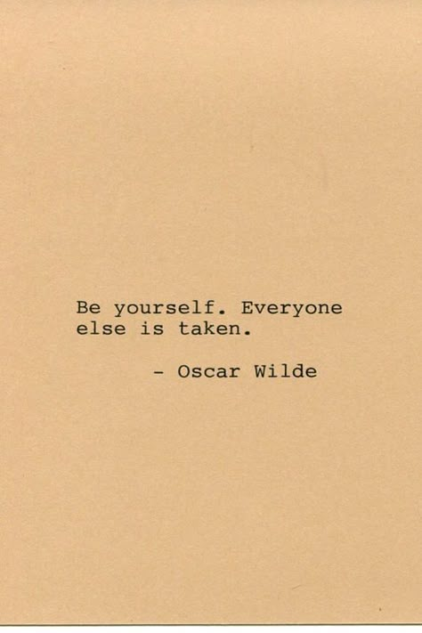 Oscar Wilde Tattoo, Famous Quotes From Literature, Wilde Quotes, Typewriter Quotes, Oscar Wilde Quotes, Literature Quotes, Life Quotes Love, Coron, Literary Quotes