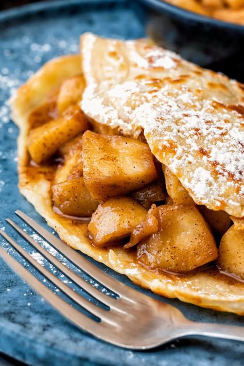 Apple Pie Cinnamon Crepes Recipe - An Italian in my Kitchen Cinnamon Crepes, Apple Crepes, Dessert Crepes, Apple Pie Filling Recipes, Easy Crepe Recipe, Crepes Filling, Best Apple Pie, Pie Filling Recipes, Homemade Snickers