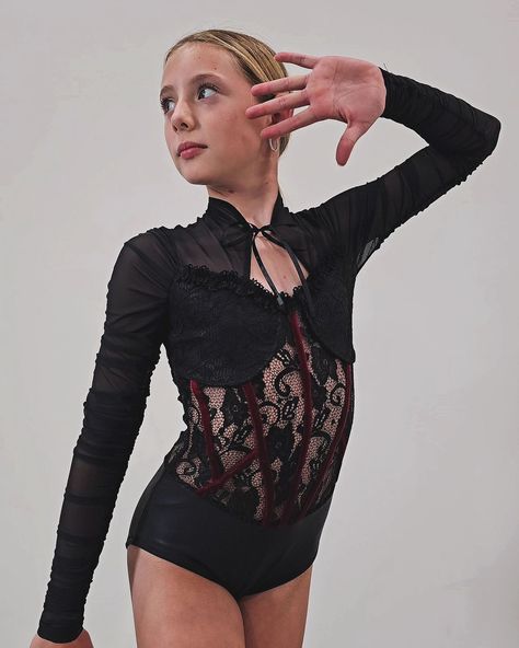 🖤🖤 D r a c u l a 🖤🖤 @gracesandman🖤🖤 ... #solocostume #contemporarycostume #blacklace #maroonvelvet #dracula #nateseescassie #rouchsleeves #mattemystique @bluemoonfabrics Dance Things, Dance Comp, Contemporary Costumes, Solo Costume, Dance Ideas, Dance Costume, Dracula, Ice Skating, Dance Costumes