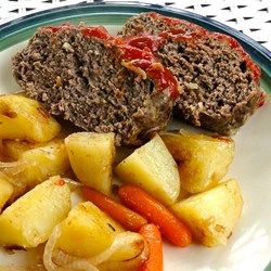 Clay Pot Meatloaf and Potatoes - Allrecipes.com Meatloaf And Potatoes, Clay Pot Cooking Recipes, Gold Potato Recipes, Beef Entrees, Mini Meatloaf, Scalloped Potatoes And Ham, Gold Potatoes, Beachbody Recipes, Skillet Dishes