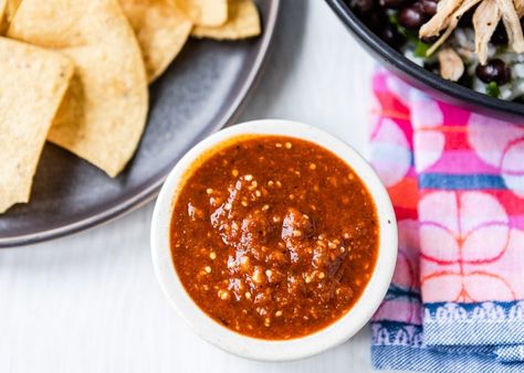 Chipotle Hot Salsa Recipe (Copycat) | Culinary Hill Chipotle Red Salsa Copycat, Chipotle Hot Salsa, Hot Salsa Recipe, Red Chili Salsa, Guacamole Chipotle, Hot Salsa Recipes, Chipotle Copycat Recipes, Chipotle Copycat, Chipotle Recipes