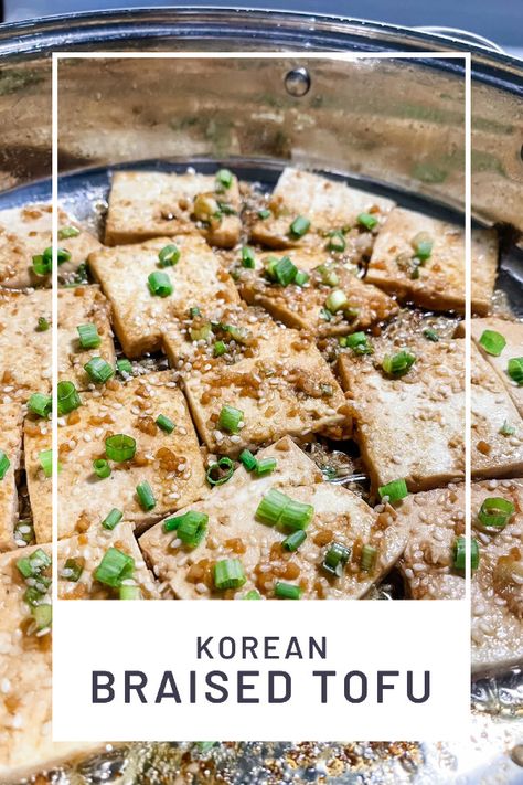 Dubu Jorim, Braised Tofu Recipe, Korean Food Side Dishes, Braised Tofu, Korean Side Dishes, Spicy Korean, Videos Cooking, Tasty Vegetarian Recipes, Fried Tofu