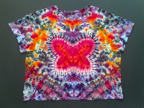 Butterfly sunset, custom (NFS) #butterflyart #fallcolors #handmadecrafts #tiedyetshirt #icedyedshirt #wearableart #colorfulart #tiedyeclothing #tiedyelove Butterfly Sunset, Dye Art, Tie Dye Outfits, Butterfly Art, Tie Dye T Shirts, Wearable Art, Colorful Art, Handmade Crafts, Fall Colors