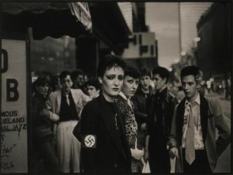 Siouxsie Sioux, Rock Festival, Sioux, A Group, Punk Rock, The First, The 100, Walking, Festival