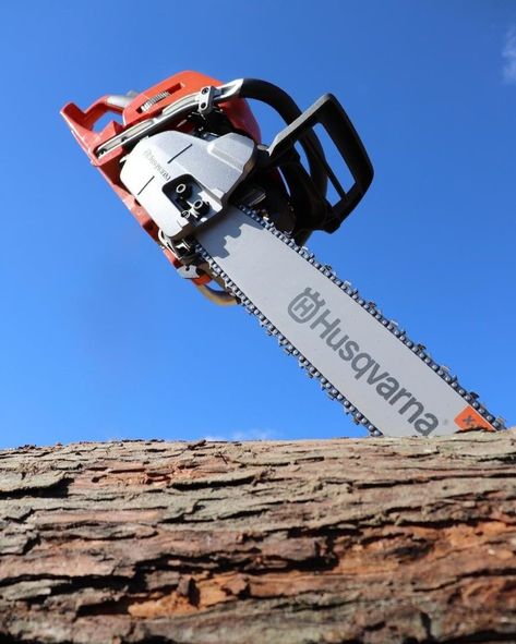 Official Husqvarna USA on Instagram: “TCI EXPO attendees: visit our booth tomorrow to learn more about the best-in-class 550 XP® Mark II, 572 XP®, and our new line of Arborist…” Chainsaw Wallpaper, Husqvarna Chainsaw, New Line, Chainsaw, Outdoor Power Equipment, To Learn, Quick Saves, Instagram