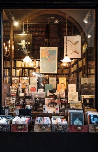 Book Store Display, Antique Bookstore, Bookstore Inspiration, Magical Bookstore, Neoclassical Decor, Books Cafe, Bookshop Café, Cafe Vibes, Bookstore Design