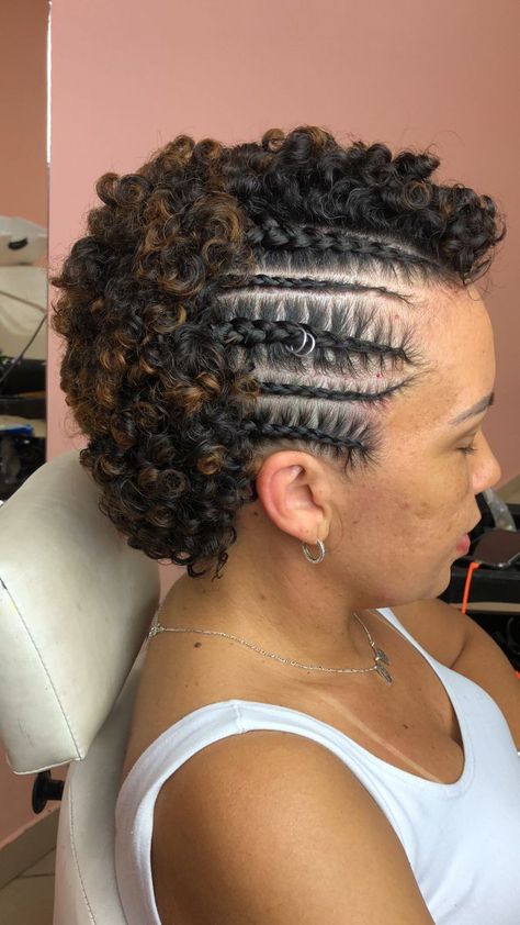 Weaving Braids Hairstyles With Curls - JulitexFashion Protective 4c Hairstyles, Twa Styles 4c Hair, Braids Kids Hairstyles, Viral Outfits, Braids Hairstyles With Curls, Fashion Ankara Styles, Weaving Braids, Hairstyles With Curls, Braids Kids