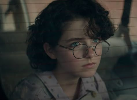 Phoebe Spengler, Ghostbusters Afterlife, Mckenna Grace, Ghostbusters, Gif, Hair, Blue