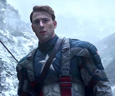 Captain America Photos, Captain America Aesthetic, Captain America 1, Captain America The First Avenger, The First Avenger, First Avenger, Captain America Movie, Bucky And Steve, Steve Rogers Captain America