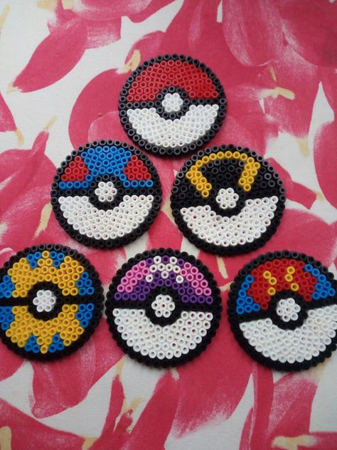 Circle Hama Bead Patterns, Perler Bead Patterns Circle Board, Circular Perler Bead Patterns, Round Perler Bead Patterns, Pixel Art Circle, Perler Beads Circle, Circle Pixel Art, Circle Perler Bead Patterns, Perler Coasters