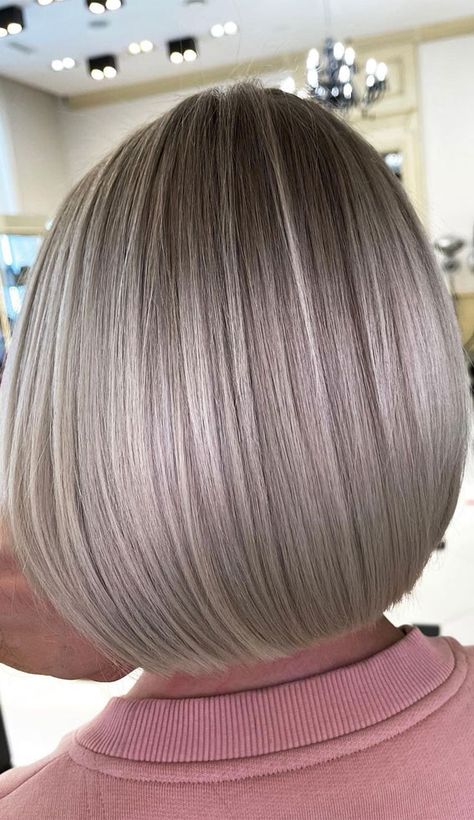 Hair Color Platinum Silver, Grey Hair Pale Skin, Ash Grey Hair Color Silver, Winter Blond Hair, Hair Colours For Winter, Light Ashy Blonde Hair, Hair Colour For Pale Skin, Grayish Blonde Hair, Winter Hair Dye Ideas