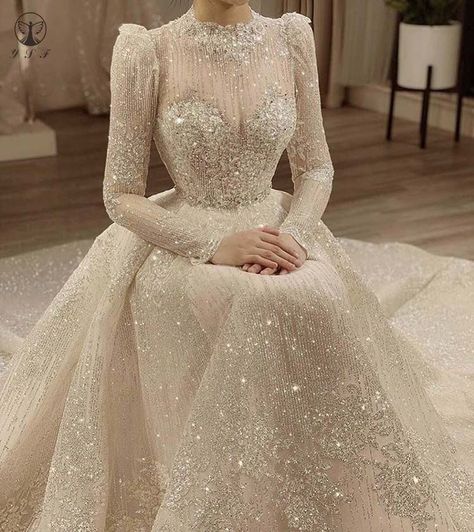 Muslim Wedding Gown, Boho Bridal Dress, Long Sleeve Ball Gowns, Vintage Lace Weddings, Muslim Wedding Dresses, Bling Wedding, Ball Gowns Evening, Muslim Wedding, Long Wedding Dresses