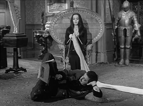 Episode 7, Gomez doing his Zen-Yogi while reading the paper. Original Addams Family, The Addams Family 1964, Spooky Couple, Family Snap, Addams Family Tv Show, Gomez Morticia, John Astin, Morticia Gomez, Morticia And Gomez Addams