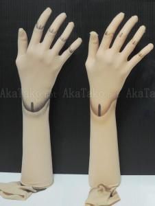 Puppet Makeup, Creepy Doll Makeup, Emo Tattoos, Hand Makeup, Doll Tattoo, Doll Halloween Costume, Hand Doodles, Ball Jointed Doll, Pinterest Makeup