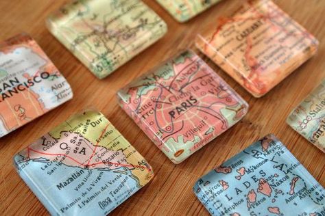 Map Crafts Diy With Kids, Diy Map, Diy Magnets, Map Crafts, Travel Crafts, Décor Diy, Crafty Projects, Crafty Craft, Crafty Diy