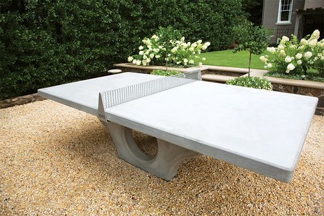 Henge Concrete Ping Pong Table Blends Sport and Art - Ocean Home magazine Concrete Ping Pong Table, Outdoor Ping Pong, Outdoor Table Tennis Table, Outdoor Ping Pong Table, Table Tennis Table, Ping Pong Tables, Diy Gifts Ideas, Quonset Hut, Tennis Table