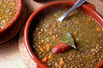 Potaje De Lentejas (Cuban Lentil Soup) - BigOven 169443 Spanish Lentil Soup Recipe, Traditional Spanish Dishes, Spanish Soup, Cuban Dishes, Chilean Recipes, Cuban Cuisine, Spain Food, Lentil Soup Recipes, Spanish Dishes