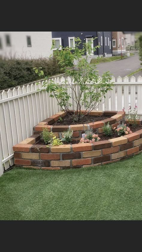 Garden Landscaping Diy, Small Front Yard Landscaping, Front Yard Garden Design, Garden Vegetables, Front Yard Landscaping Plans, Diy Backyard Landscaping, Home Gardening, Front House Landscaping, Have Inspiration