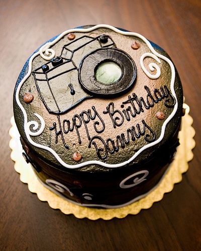 Camera Cake Design, Photography Theme Cake, Cake For A Photographer, Camera Cake Ideas, Cake Camera, Chocolate Cake With Raspberry Filling, Birthday Cake For Papa, 65 Birthday Cake, Camera Cake