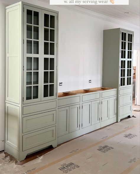 Built In Sideboard, Tv Wall Cabinet, Dining Room Built Ins, Dining Room Built In, Built In China Cabinet, Modern Kitchen Cabinet, Built In Buffet, Modern Cabinet Hardware, Stencils Painting