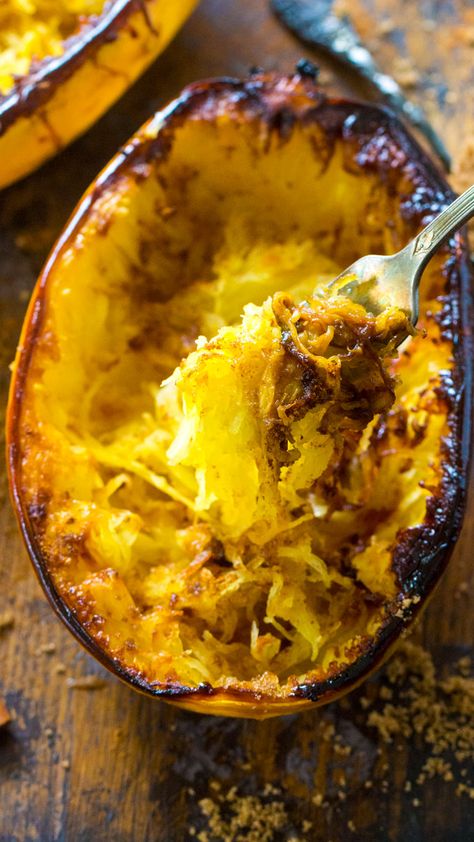 Sweet Brown Sugar Spaghetti Squash is baked to perfection and served topped with a buttery mixture of brown sugar, cinnamon and nutmeg. Baked Spaghetti Squash Recipes, Spaghetti Squash Boat, Best Spaghetti, Baked Spaghetti Squash, Savory Meals, Spaghetti Squash Recipes, Baked Spaghetti, Squash Recipes, Spaghetti Squash