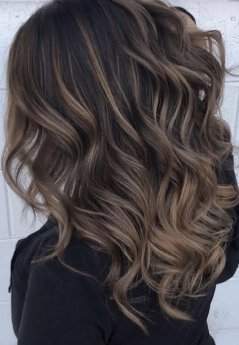 Highlights For Dark Brown Hair, Winter Hair Colors, Rambut Brunette, Brunette Hair With Highlights, Brunette Balayage Hair, Brown Hair Balayage, Peinados Fáciles Para Cabello Corto, Highlights Brown Hair, Winter Hair Color