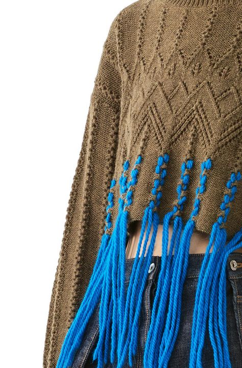 LOEWE Cropped Woven Fringe Sweater Khaki Green/Blue front Knitwear Inspiration, Diy Vetement, Fringe Sweater, Creation Couture, Knitwear Fashion, Knitwear Design, Knit Outfit, Knit Fashion, Knitting Inspiration