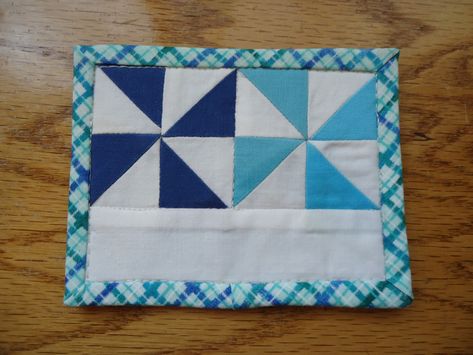 Quilt Guild Programs, Pinwheel Wedding, Diy Name Tags, Wedding Dress Blue, Quilt Club, Quilt Retreat, Pinwheel Quilt, Quilted Gifts, Quilt Labels