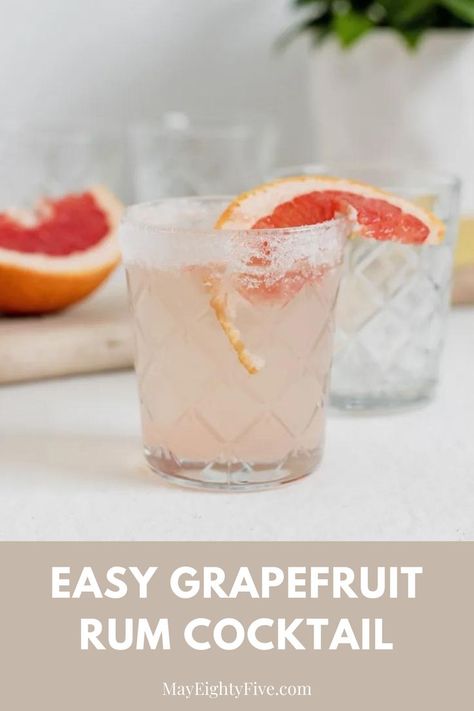 pink colored grapefruit cocktail Grapefruit Juice Cocktail, Summer Rum Cocktails, Grape Cocktails, Rum Cocktails Easy, Coconut Rum Drinks, Grapefruit Drink, Pineapple Juice Recipes, Lime Drinks, Grapefruit Cocktail