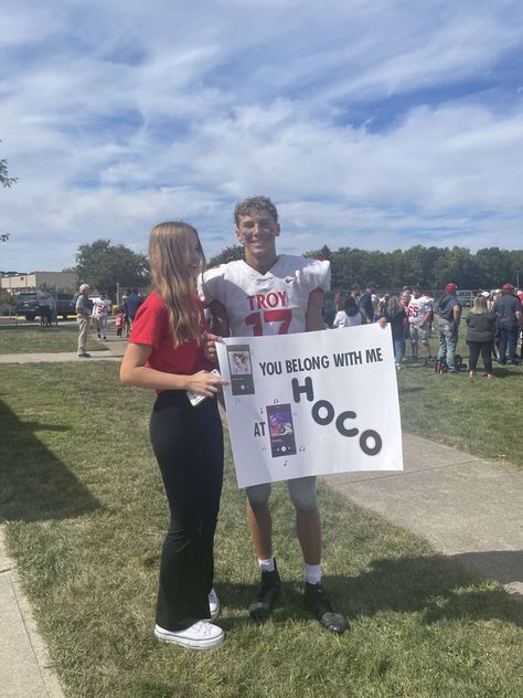 taylor swift you belong with me at hoco homecoming dance proposal inspo Taylor Swift Formal Proposal, Swiftie Promposal, Hoco Signs Taylor Swift, Taylor Swift Dance Proposals, Taylor Swift Homecoming Proposal, Hoco Invites, Taylor Swift Hoco Proposal, Homecoming Dance Proposal, Taylor Swift Promposal