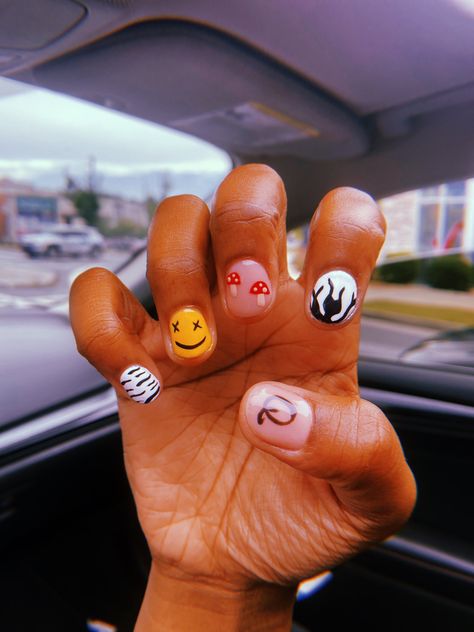 Mens Nails Designs, Tomboy Nails Ideas, Masculine Nails, Guitar Nails, Tomboy Nails, Masc Nails, Nail Art For Men, Gel Overlay Nails, Men Hands