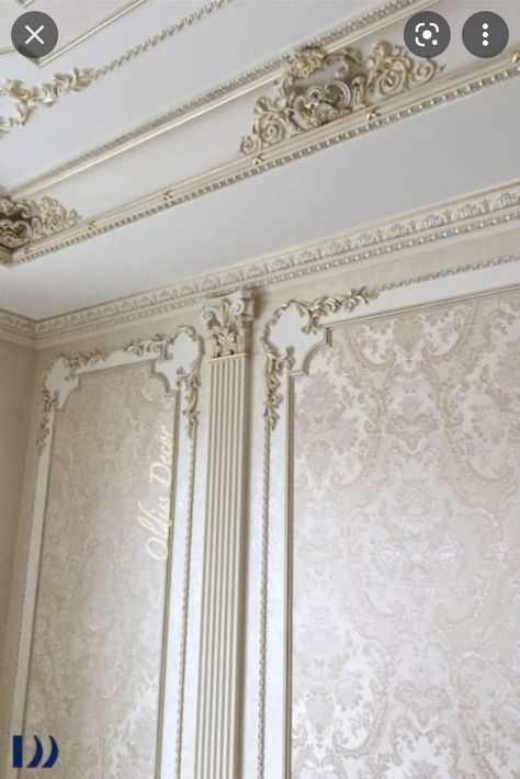 Gold Panel Wall, Plasterwork Wall, Gold And White Bedroom, Rococo Fabric, Classic Interior Design Living Room, Gypsum Decoration, House Wall Design, Luxury House Interior Design, Classic Interior Design