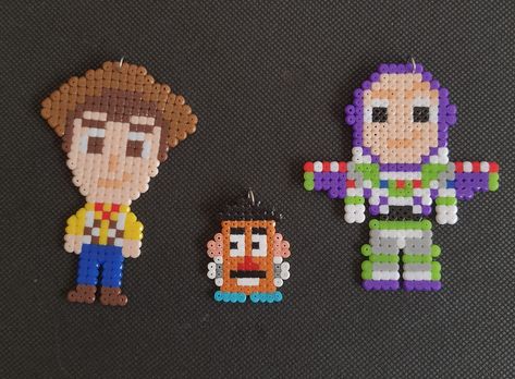 Woody Perler Beads, Toy Story Perler Beads, Spiderman Pixel Art, Disney Patterns, Hama Mini, Easy Perler Beads Ideas, Hamma Beads, Fuse Bead Patterns, Beads Designs