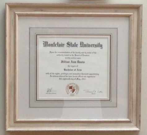 Unique style of framing Diploma - Hand painted French mat with Larson juhl moulding , Framed by Heba @ Tresorie Framing . Diy Diploma Frame, Framing Degree Ideas, Degree Frame Ideas, Diploma Frame Ideas, Diploma Display Wall, Framed Diploma Ideas, Framed Degree, Framed Diploma, Diploma Framing