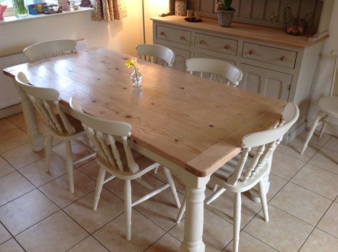 Pine kitchen table and chairs painted in Annie Sloan Old Ochre chalk paint. Pine Kitchen Table, Pine Dining Room, Kitchen Table And Chairs, Shabby Chic Dining, Pine Kitchen, Kitchen Table Chairs, Pine Table, Chic Kitchen, Shabby Chic Kitchen