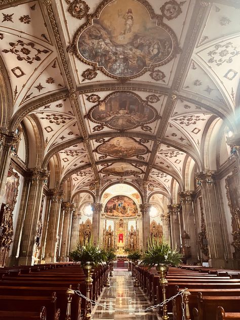 Churches In Mexico, Mexican Life, Victorian Ideas, Victorian Castle, Wedding Venues Church, Church Aesthetic, Church Wedding Ceremony, Mexico Beach, Venue Wedding