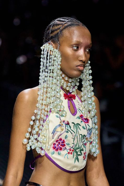 Gucci Spring 2023, Spring 2023 Ready To Wear, 2023 Ready To Wear Collection, Fashion Trend Forecast, Gucci Spring, 2023 Ready To Wear, Gucci Jewelry, Avant Garde Fashion, Fashion Inspiration Design