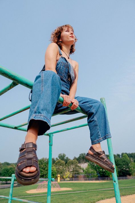 Playground Aesthetic Photoshoot, Photoshoot At Playground, Playground Picture Ideas, Playground Photoshoot Aesthetic, Playground Photoshoot Ideas, Playground Shoot, Playground Photo Shoot, Playground Photoshoot, Playground Photography