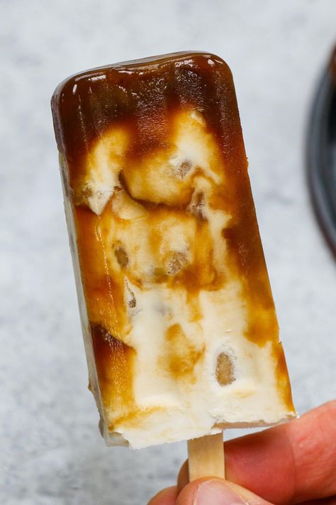 Brown Sugar Boba Ice Cream Bar (+VIDEO) Homemade Ice Cream Bars, Boba Ice Cream, Ice Cream Bar Recipe, Tea Popsicles, Almond Jelly, Brown Sugar Boba, Es Cream, Boba Recipe, Making Candy