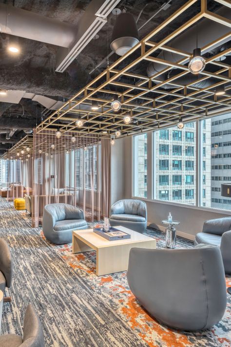 Custom steel tube grid ceiling element in a brass-colored powdercoat finish in an office setting Ceiling Elements, Grid Ceiling, Exposed Ceilings, Office Ceiling, New Ceiling Design, Collaborative Workspace, Ceiling Grid, Space Dividers, Flexible Seating